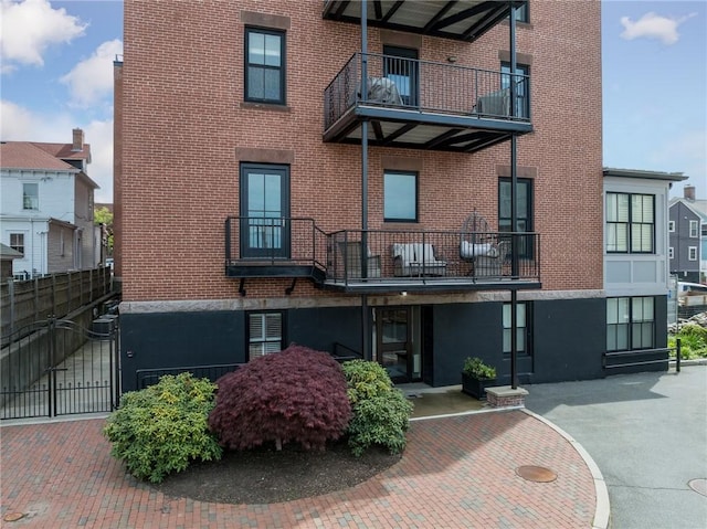 423 Hope St Unit C, Bristol, RI 02809 - view of building exterior