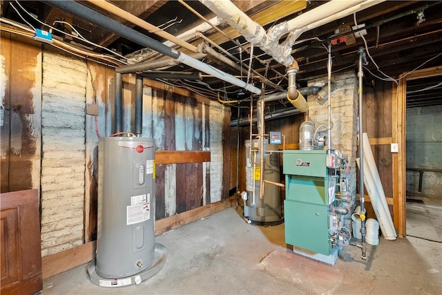 1362 Newport Ave, Pawtucket, RI 02861 - utilities featuring water heater and a heating unit
