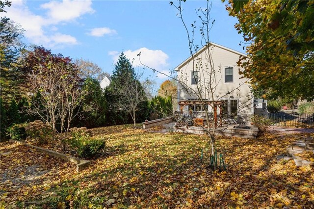 85 Frigate St, Jamestown, RI 02832 - view of yard featuring a patio