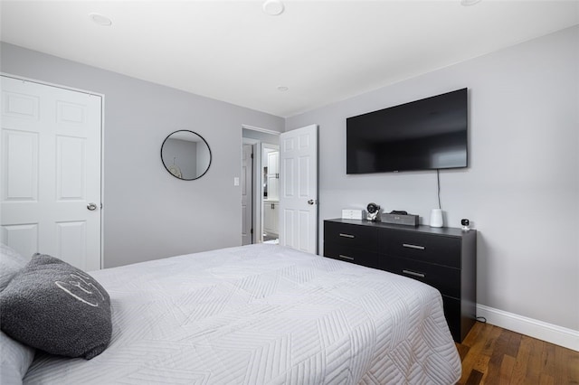 150 Memorial Dr, Pawtucket, RI 02860 - bedroom featuring wood finished floors and baseboards