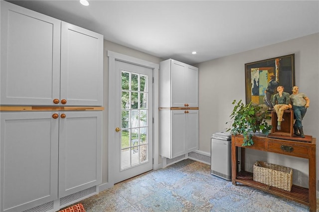 25 King Philip Rd, Pawtucket, RI 02861 - entryway with recessed lighting and baseboards