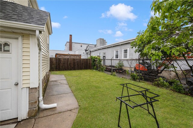 22 Myrtle St, Pawtucket, RI 02860 - view of yard