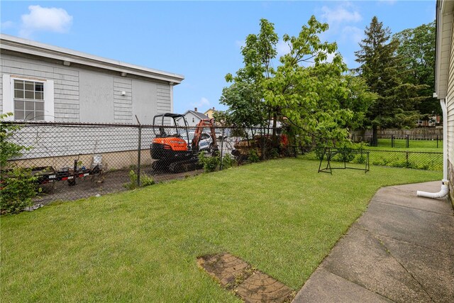 22 Myrtle St, Pawtucket, RI 02860 - view of yard