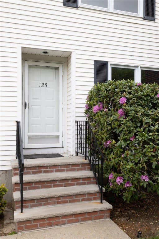 123 Forestwood Dr, North Providence, RI 02904 - view of property entrance