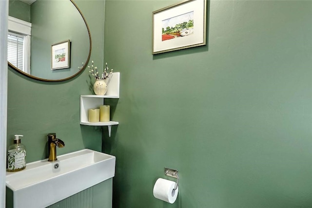 796 Pontiac Ave, Cranston, RI 02910 - bathroom with vanity