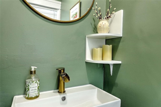 796 Pontiac Ave, Cranston, RI 02910 - bathroom with a sink