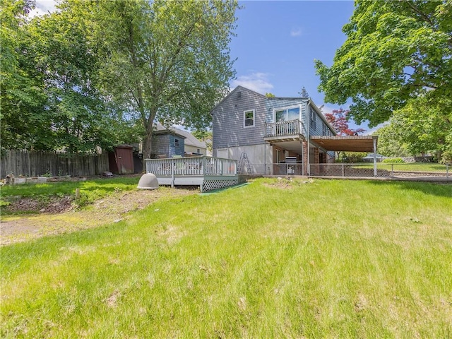 79 George Waterman Rd, Johnston, RI 02919 - back of property with a deck