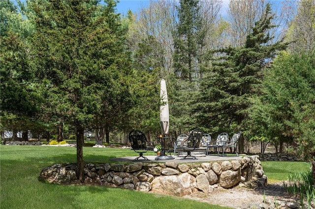 95 Pheasant Dr, East Greenwich, RI 02818 - view of property's community with a lawn