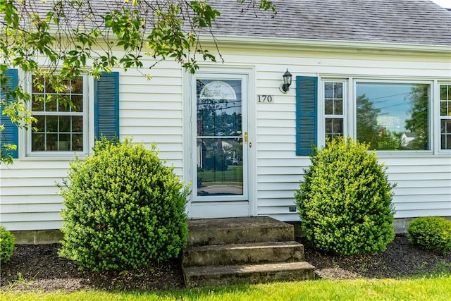 170 Pilgrim Pkwy, Warwick, RI 02888 - entrance to property with roof with shingles