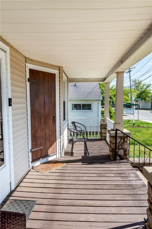 575 Pontiac Ave, Cranston, RI 02910 - photo 4