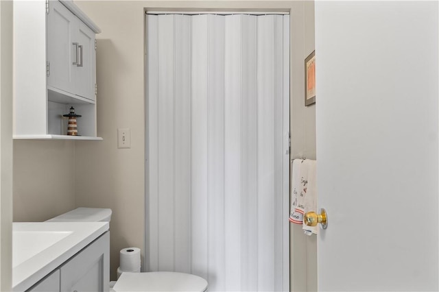 30 Sweet Meadow Ct Unit 15, Narragansett, RI 02882 - bathroom with vanity and toilet