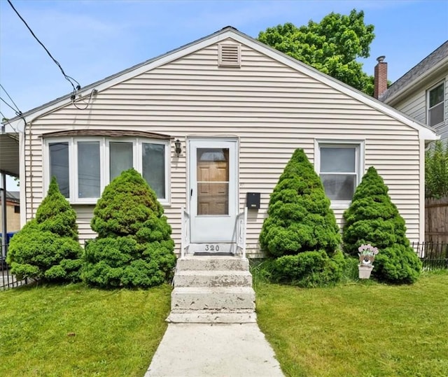 320 Beverage Hill Ave, Pawtucket, RI 02861 - view of front of house featuring entry steps