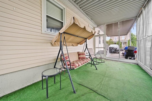 320 Beverage Hill Ave, Pawtucket, RI 02861 - view of patio / terrace