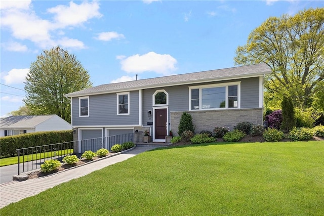 26 Leawood Dr, Cranston, RI 02920