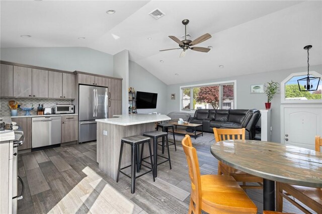 26 Leawood Dr, Cranston, RI 02920