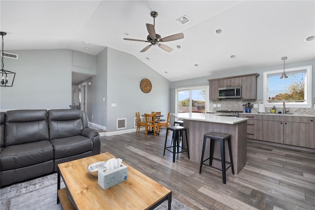 26 Leawood Dr, Cranston, RI 02920