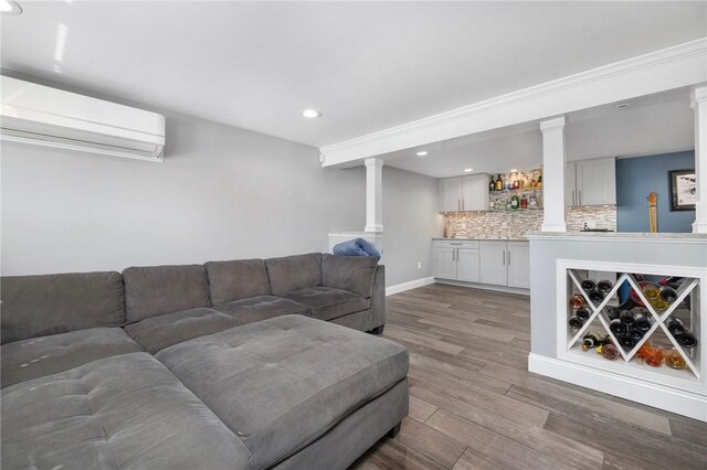 26 Leawood Dr, Cranston, RI 02920