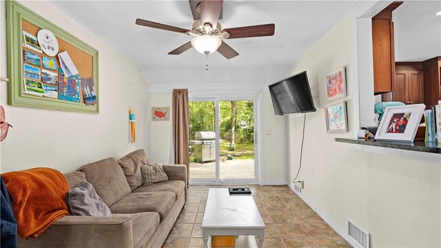 689 Middle Rd, East Greenwich, RI 02818 - photo 5