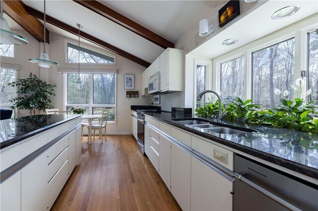 48 Pojac Point Rd, North Kingstown, RI 02852