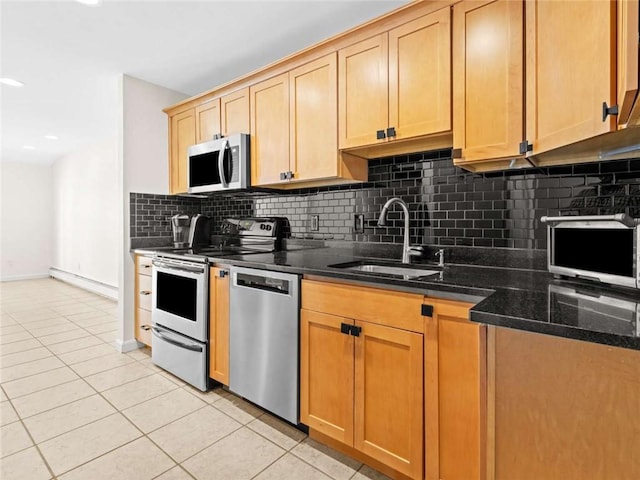 189 Laurel Ave, Providence, RI 02906 - photo 14