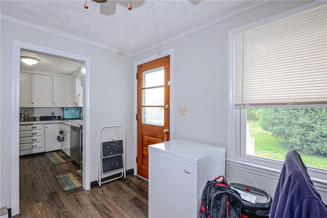 44 Dudley Ave, Newport, RI 02840 - photo 10