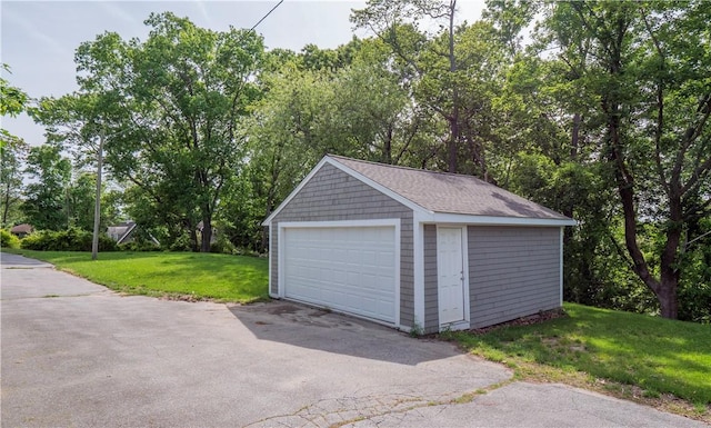 126 Hilton St, Tiverton, RI 02878 - view of detached garage