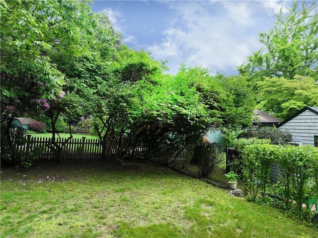15 Franconia Dr, Cranston, RI 02920 - view of yard