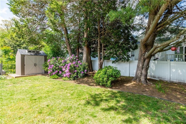 59 Davis Ave, Cranston, RI 02910 - view of yard