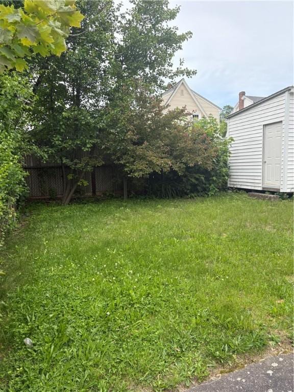 15 Villa Ave, Cranston, RI 02905 - view of yard