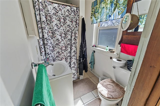 179 Armistice Blvd, Pawtucket, RI 02860 - full bathroom featuring toilet, tile patterned flooring, vanity, and curtained shower