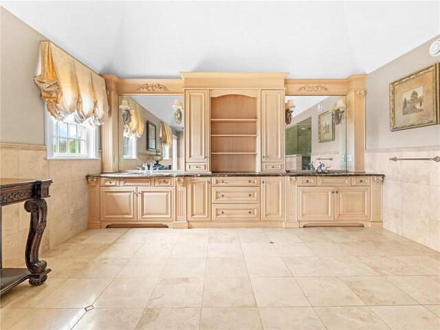 99 N Cliff Dr, Narragansett, RI 02882 - photo 23