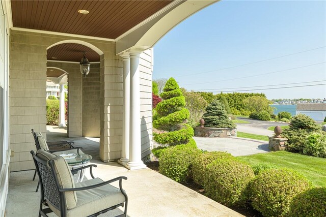 99 N Cliff Dr, Narragansett, RI 02882 - photo 34