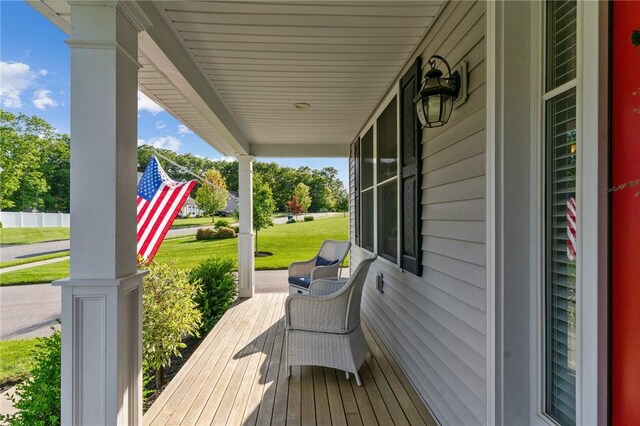 25 Ironwood Dr, Coventry, RI 02816 - porch with a lawn