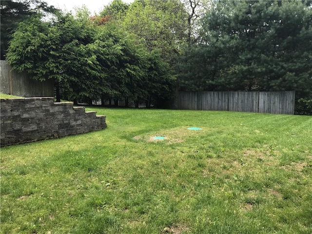 33 Red Gate Rd, Cumberland, RI 02864 - view of yard
