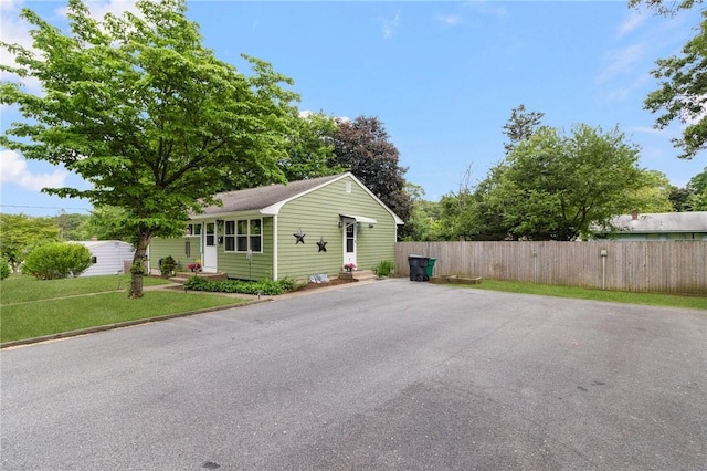 80 Flagg Ave, Warwick, RI 02886 - view of front facade