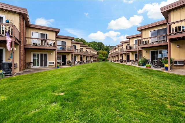 3940 Post Rd Unit 38, Warwick, RI 02886 - view of grassy yard featuring a residential view