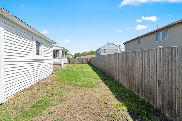 39 Camac St, Pawtucket, RI 02861 - view of yard