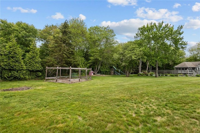 15 Womantam Ln, Cumberland, RI 02864 - view of green lawn