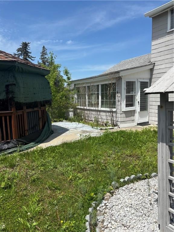 259 Park Ave, Woonsocket, RI 02895 - view of yard