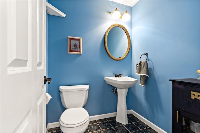 110 Fieldstone Ln, North Kingstown, RI 02874 - half bathroom featuring toilet and baseboards
