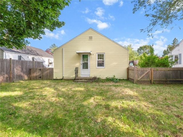 25 Community Rd, Warwick, RI 02889 - view of back of house