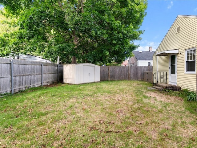 25 Community Rd, Warwick, RI 02889 - view of yard