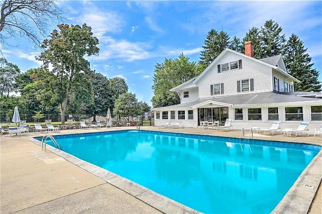 2970 Mendon Rd Unit 53, Cumberland, RI 02864 - community pool with a patio