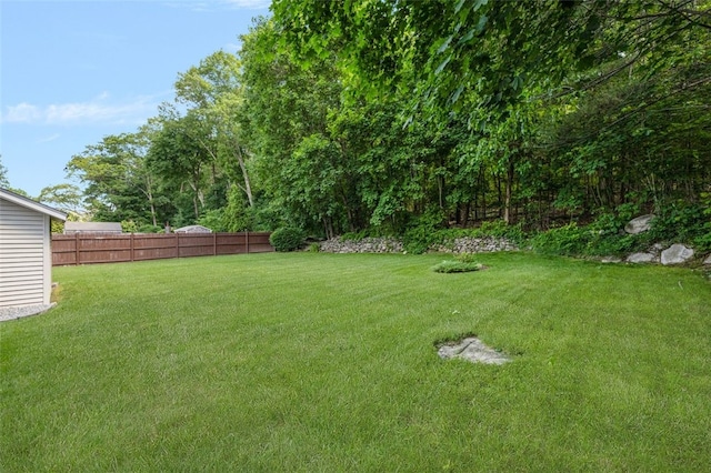 30 Lincoln St, Smithfield, RI 02917 - view of yard