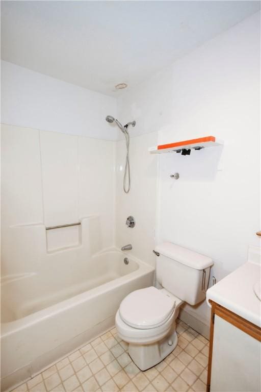 66 Girard Ave Unit 106, Newport, RI 02840 - bathroom with toilet, vanity, and washtub / shower combination