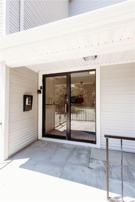66 Girard Ave Unit 106, Newport, RI 02840 - view of exterior entry