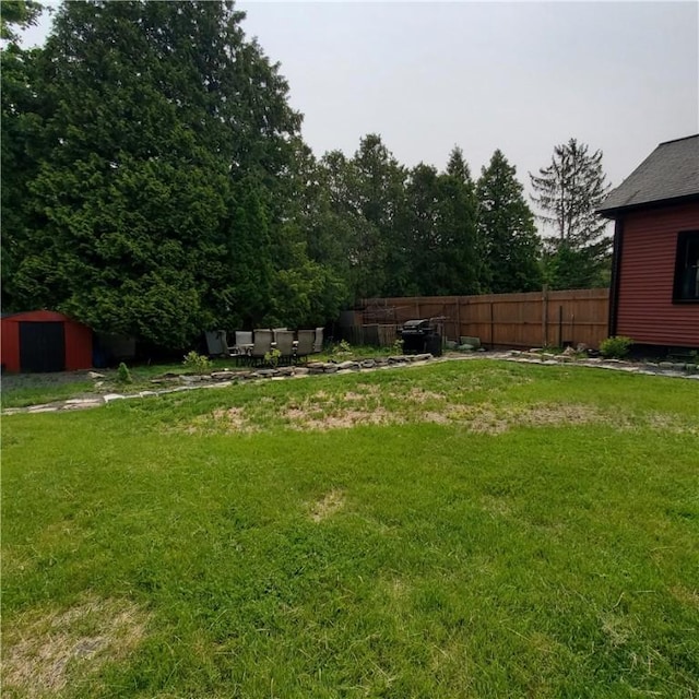 199 Plainfield Pike, Scituate, RI 02857 - view of yard with an outdoor structure