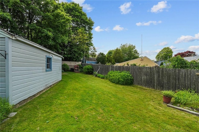 16 King Rd, Middletown, RI 02842 - view of yard