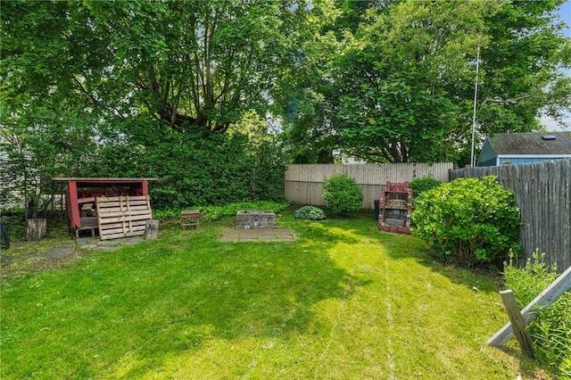 16 King Rd, Middletown, RI 02842 - view of yard