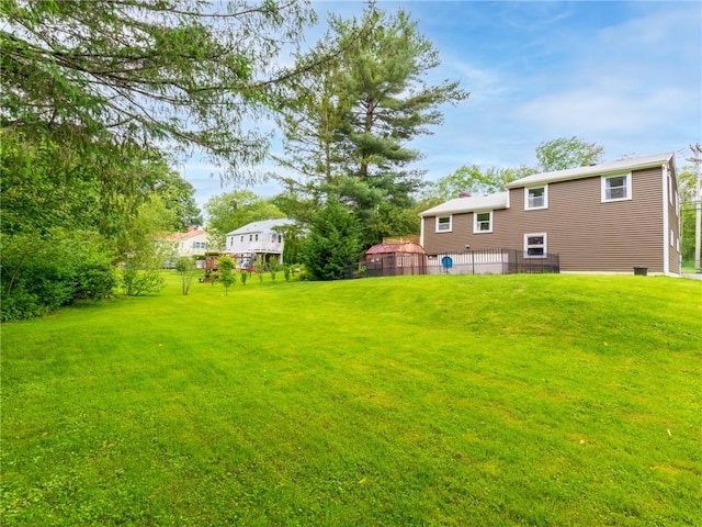 860 Centerville Rd, Warwick, RI 02886 - view of yard
